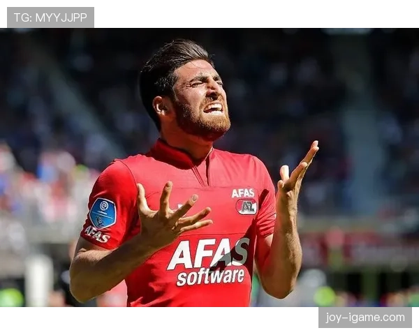 贾汉巴赫什精彩射门点燃赛场，助球队稳步提升竞争力