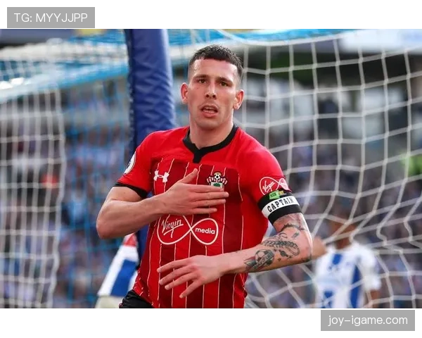 南安普顿状态回暖，团队精神闪耀英超赛场