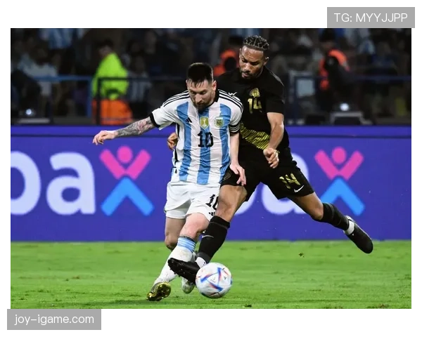 阿根廷队进攻火力全开，稳健表现成制胜关键