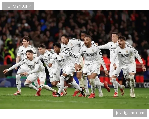 足球新星英雄榜:年轻才俊闪耀赛场,未来可期引球迷热切关注 足球新星英雄榜:年轻才俊闪耀赛场,未来可期引球迷热切关注