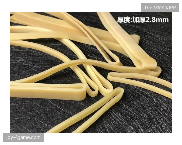 足球牛皮筋进球