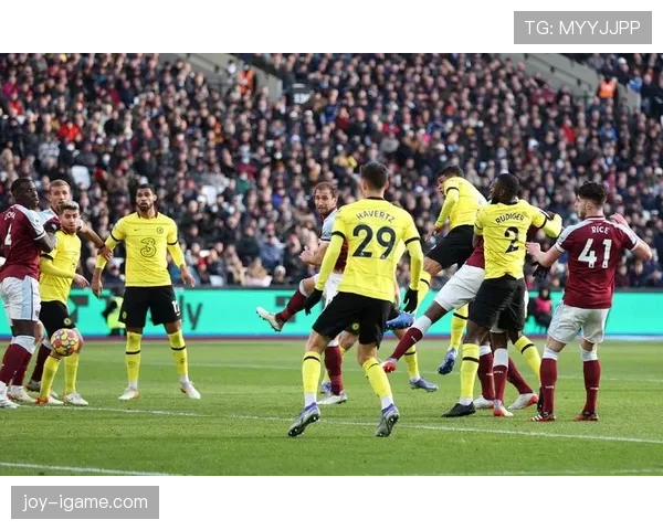 祖比门迪 vs 若日尼奥:节奏掌控能力差距解析 祖比门迪 vs 若日尼奥:节奏掌控能力差距解析